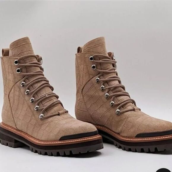 Marc Fisher Lizzie 2 Croc Lace Up Print Platform Combat Boots Tan 9.5 NWOB - Picture 1 of 13